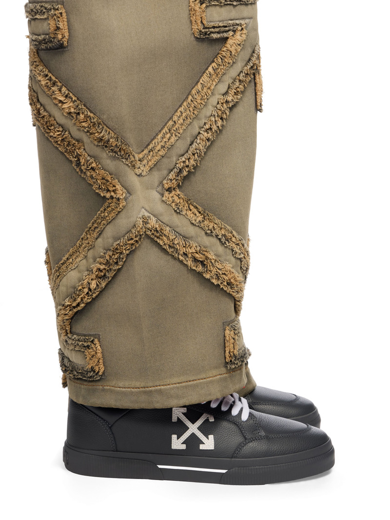 Off-White Vulcanized Low Sneakers outlook