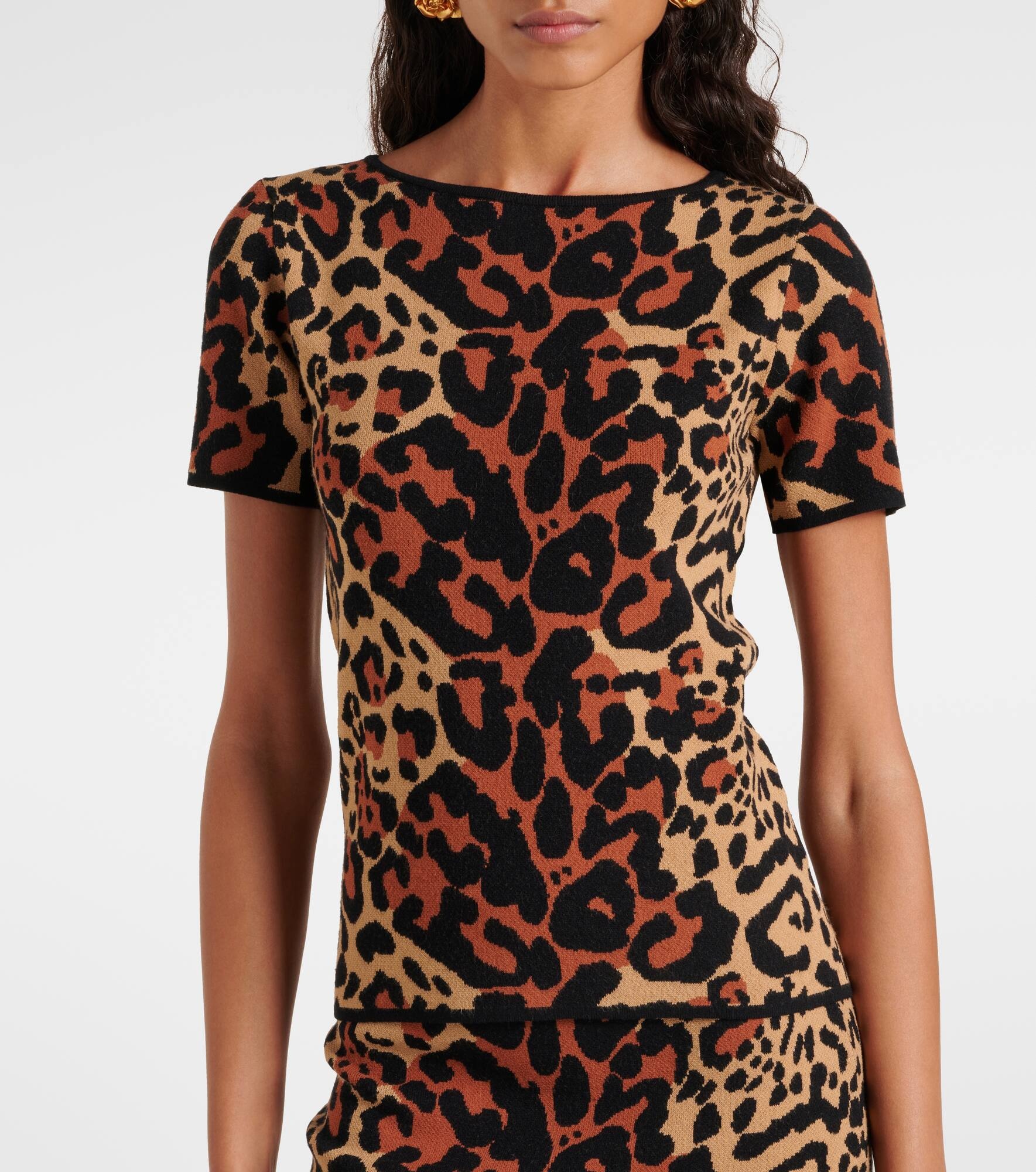 Shoert leopard-print top - 4