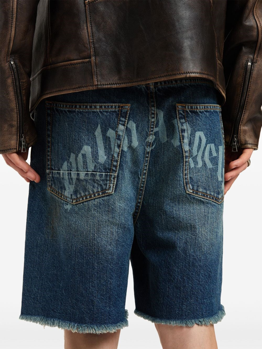 SHORTS LOGO - 2