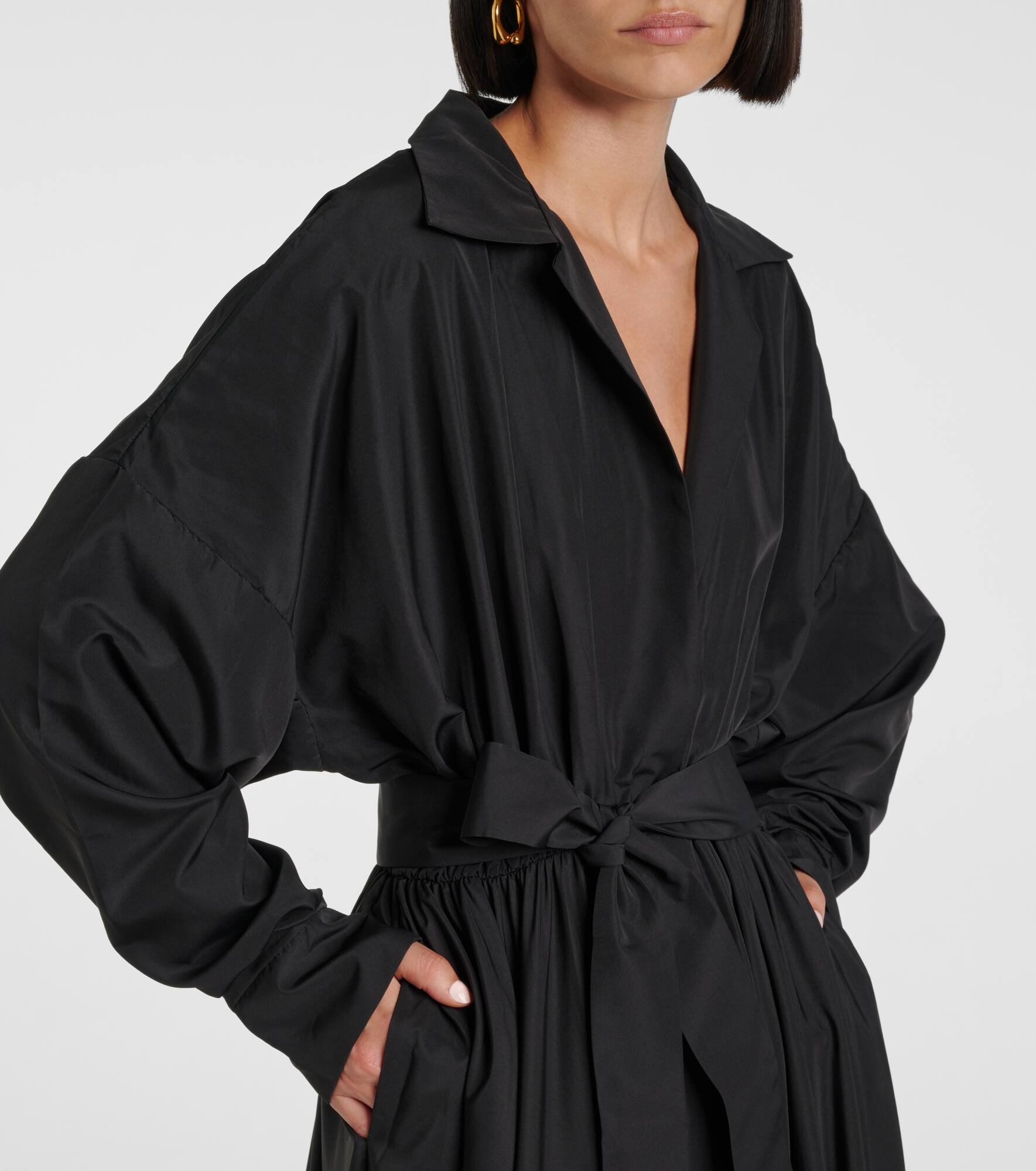 Belted oversized shirt dress - 5