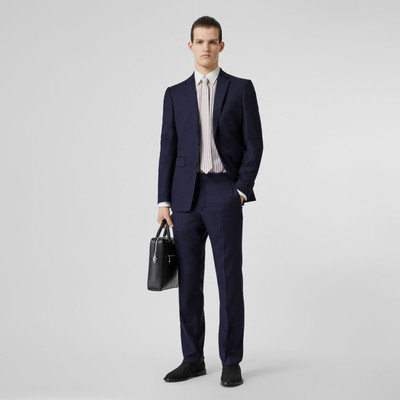 Burberry Classic Fit Wool Suit outlook