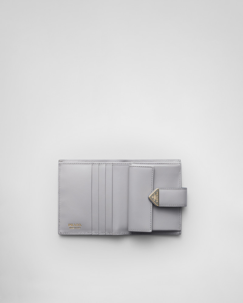 Prada Small leather wallet outlook