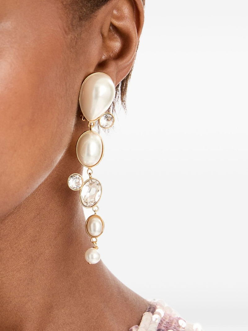 Oscar de la Renta drop earrings outlook