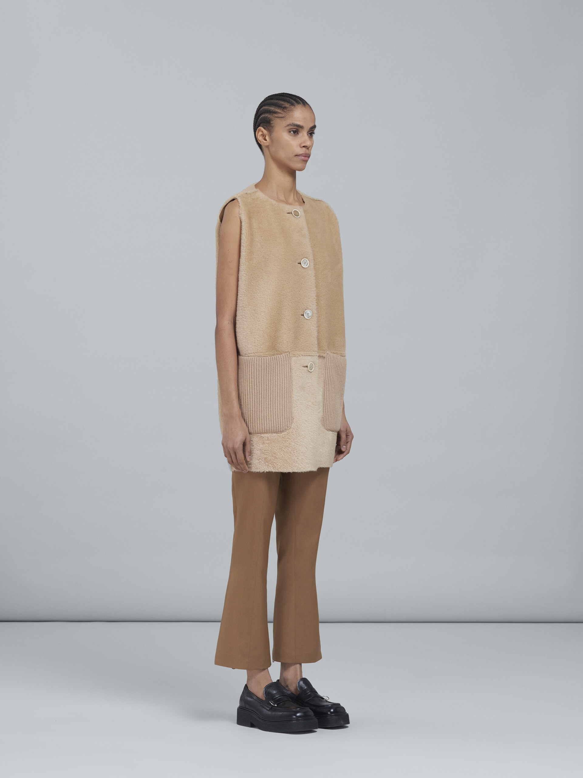 LIGHT MERINO VELOUR VEST - 6