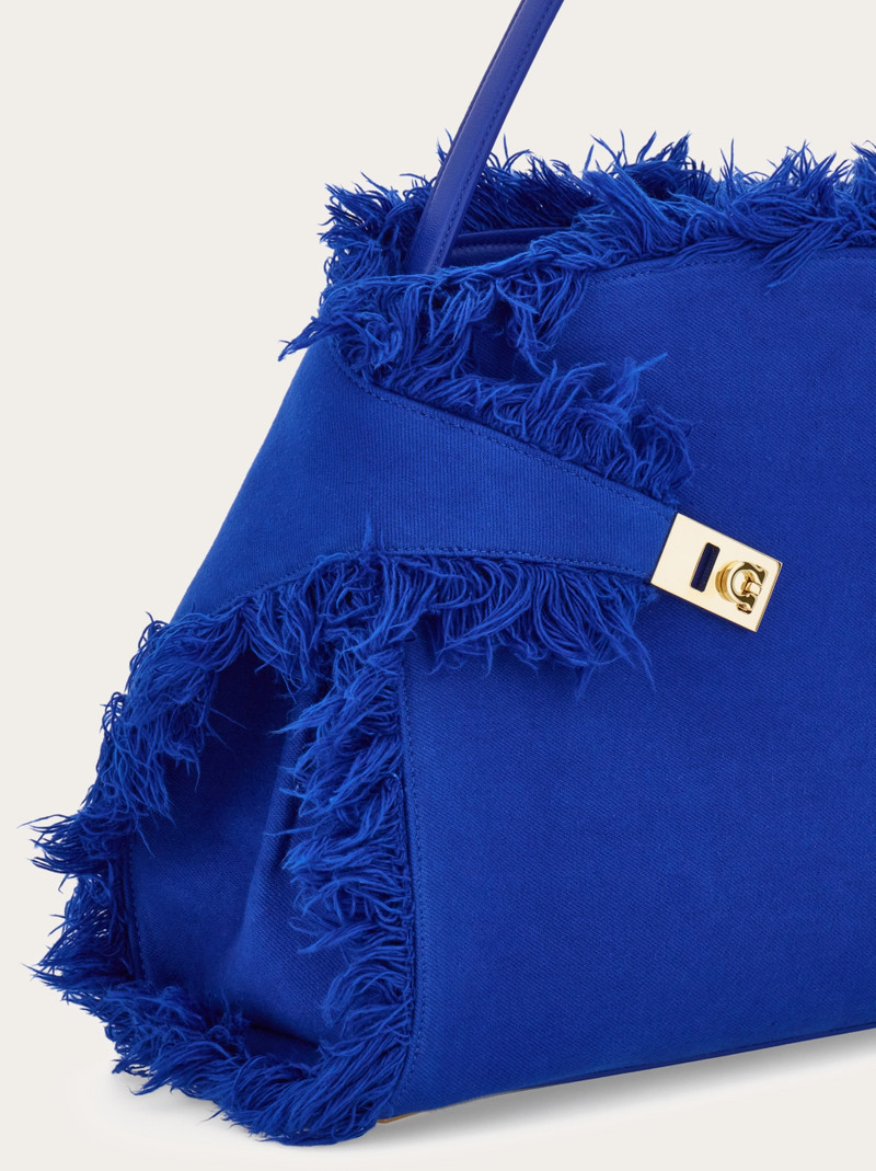 Fringed Hug Soft shoulder bag (L) 7