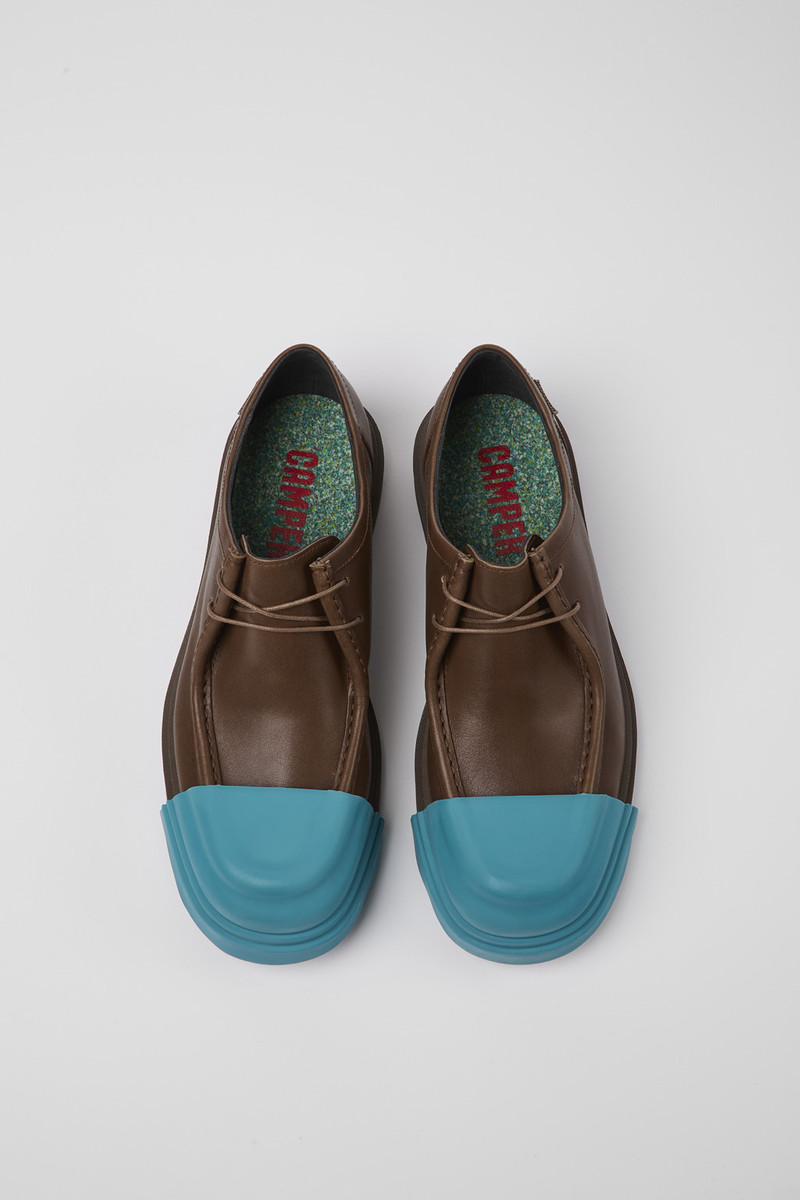 Brown responsibly raised leather shoes for men 4