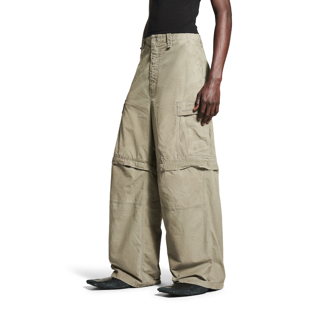 Men's Large Cargo Pants in Dark Beige - 5