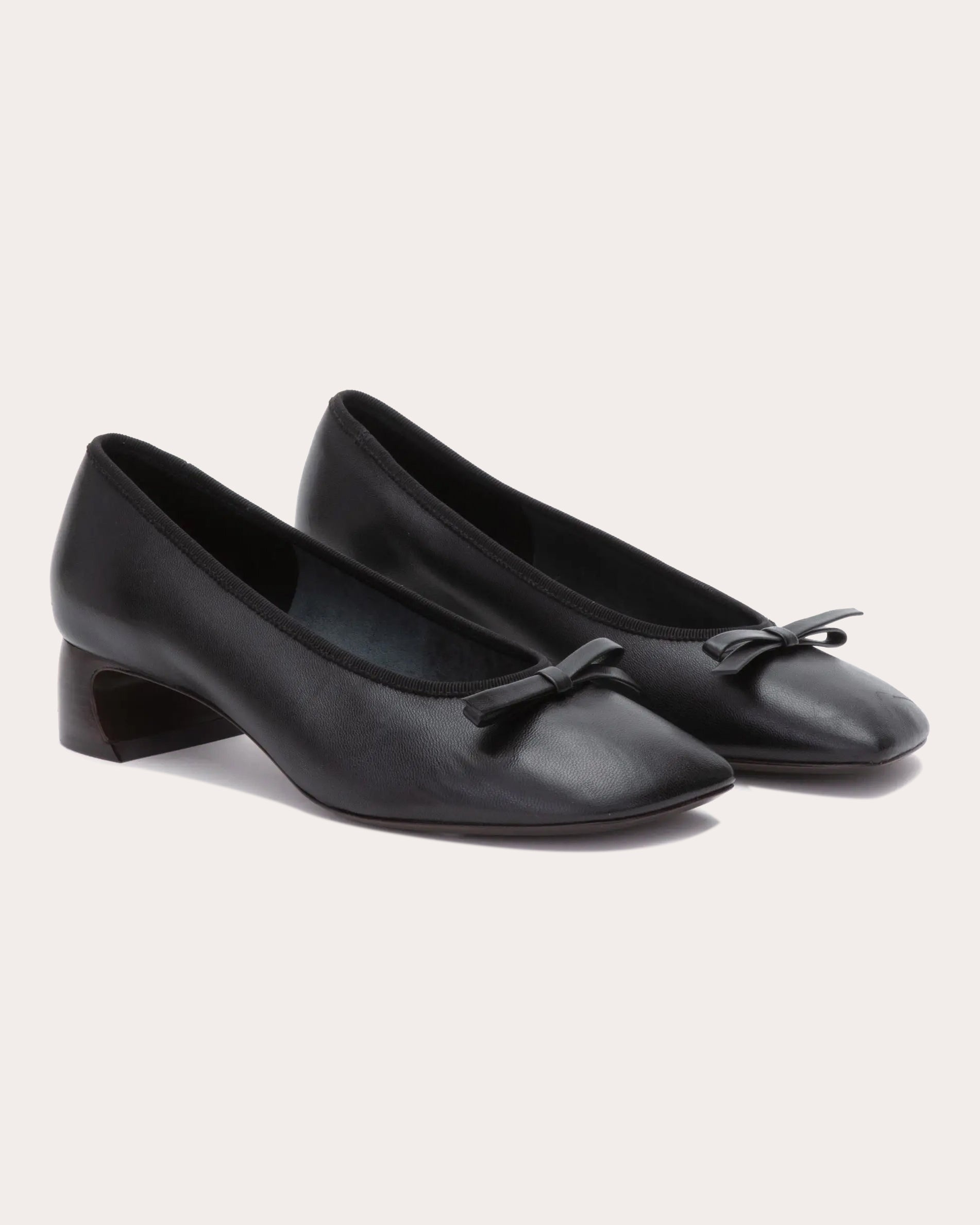 ID Bow-Detail Leather Pump - 2