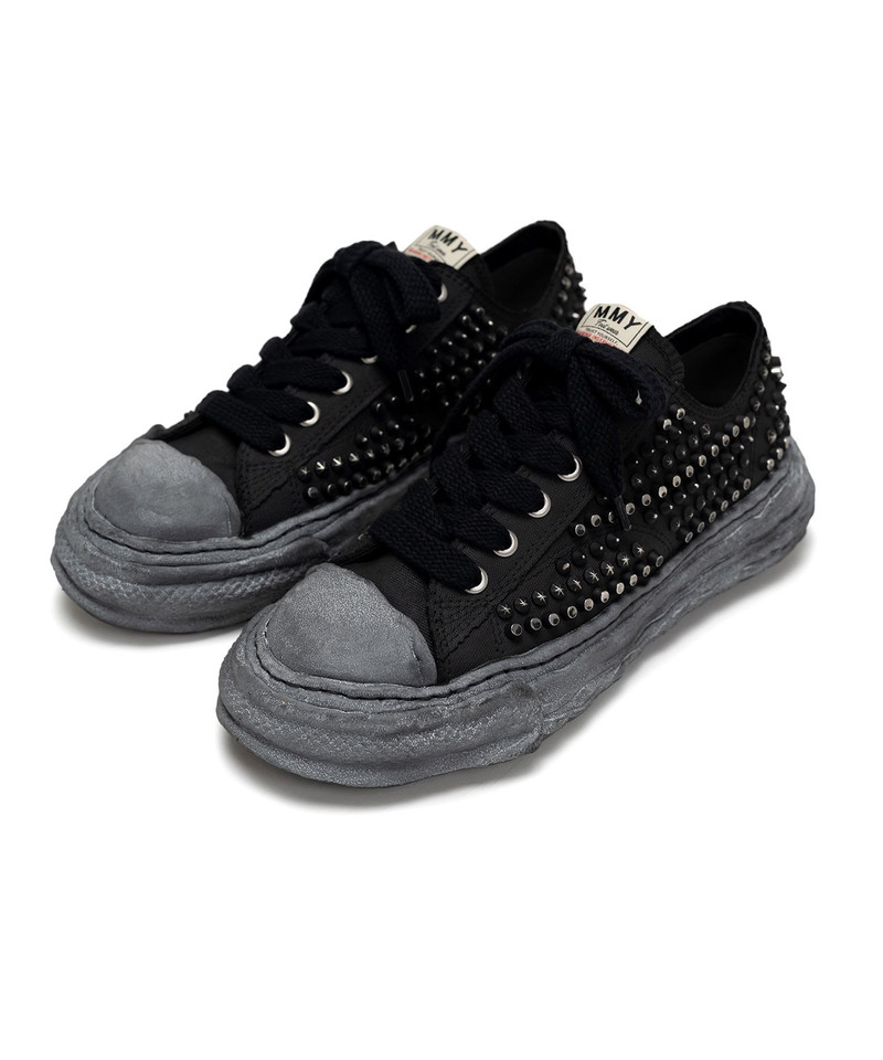 "PETERSON23"OG Sole Studded Canvas Low-top Sneaker 18