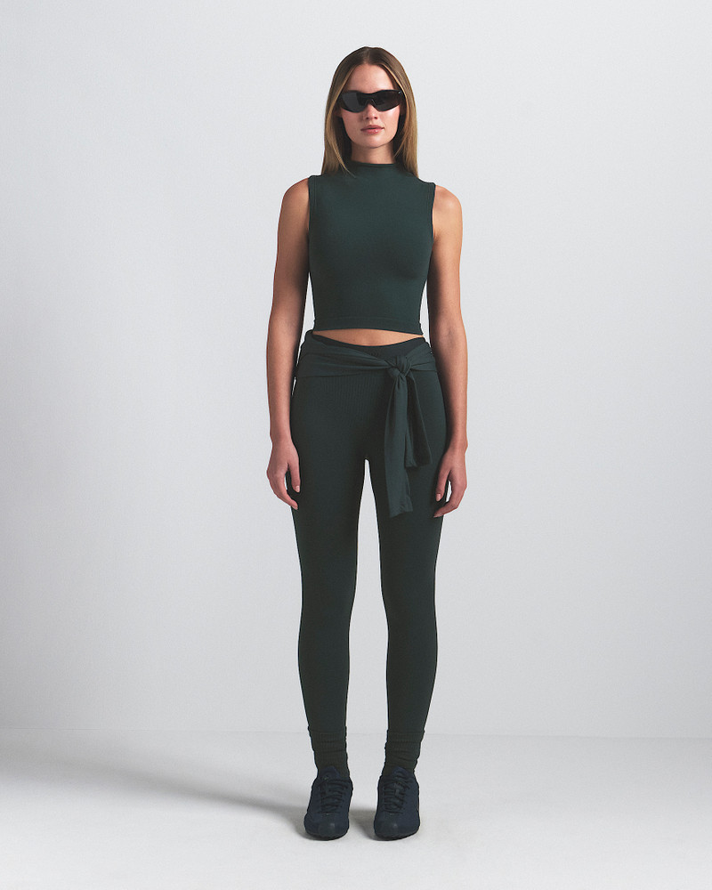 NikeSKIMS Vintage Seamless Women's Mock-Neck Long-Line Bra 1