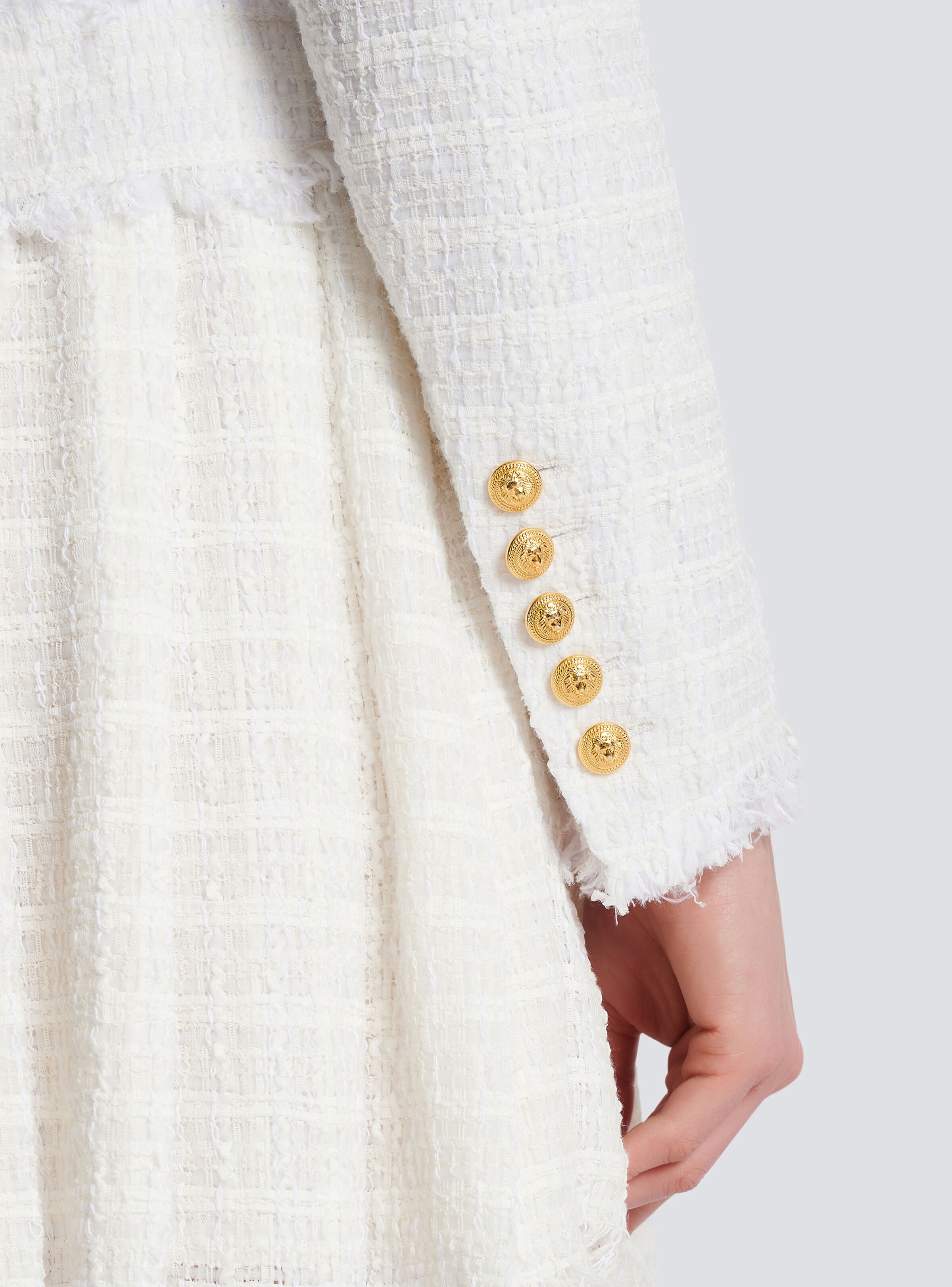 Cropped fringed tweed jacket - 7