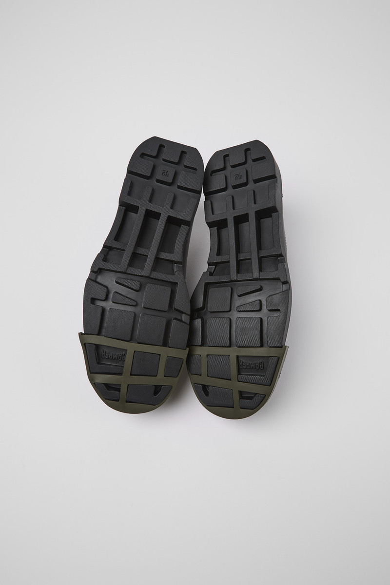 Black responsibly raised leather shoes for men 5