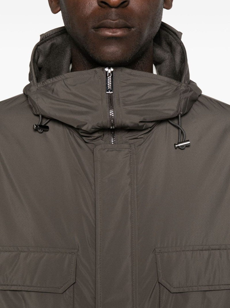 multi-pocket hooded jacket 5
