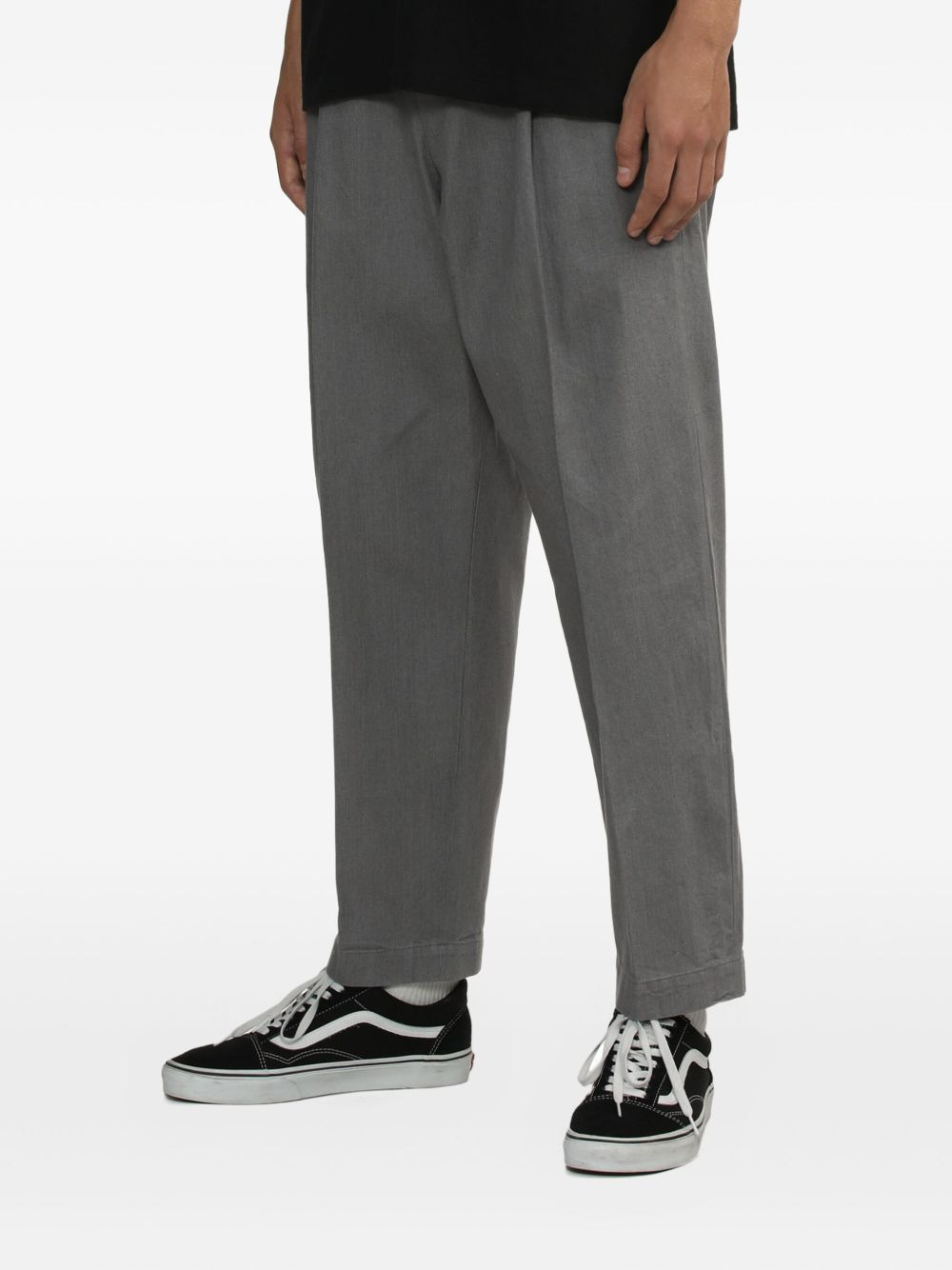 pleated-pocket cuffed trousers - 3