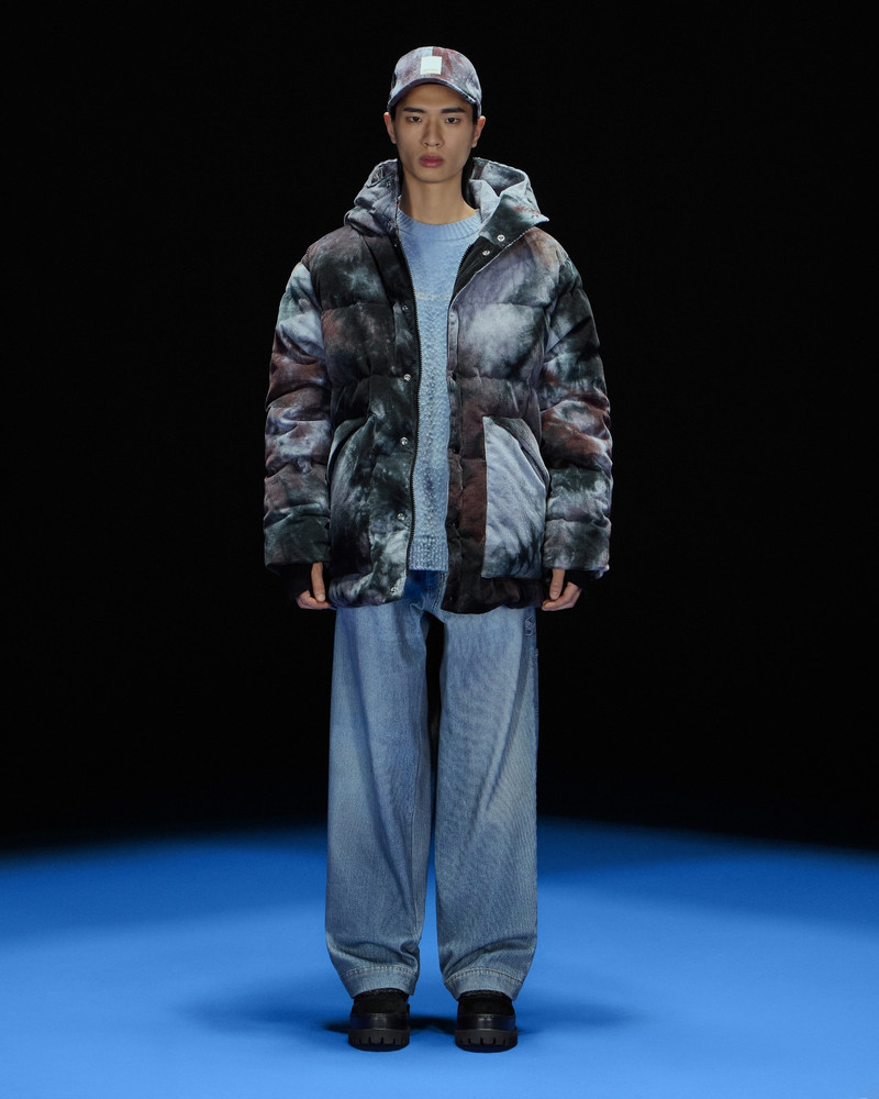 EMPORIO ARMANI Relaxed Jeans outlook