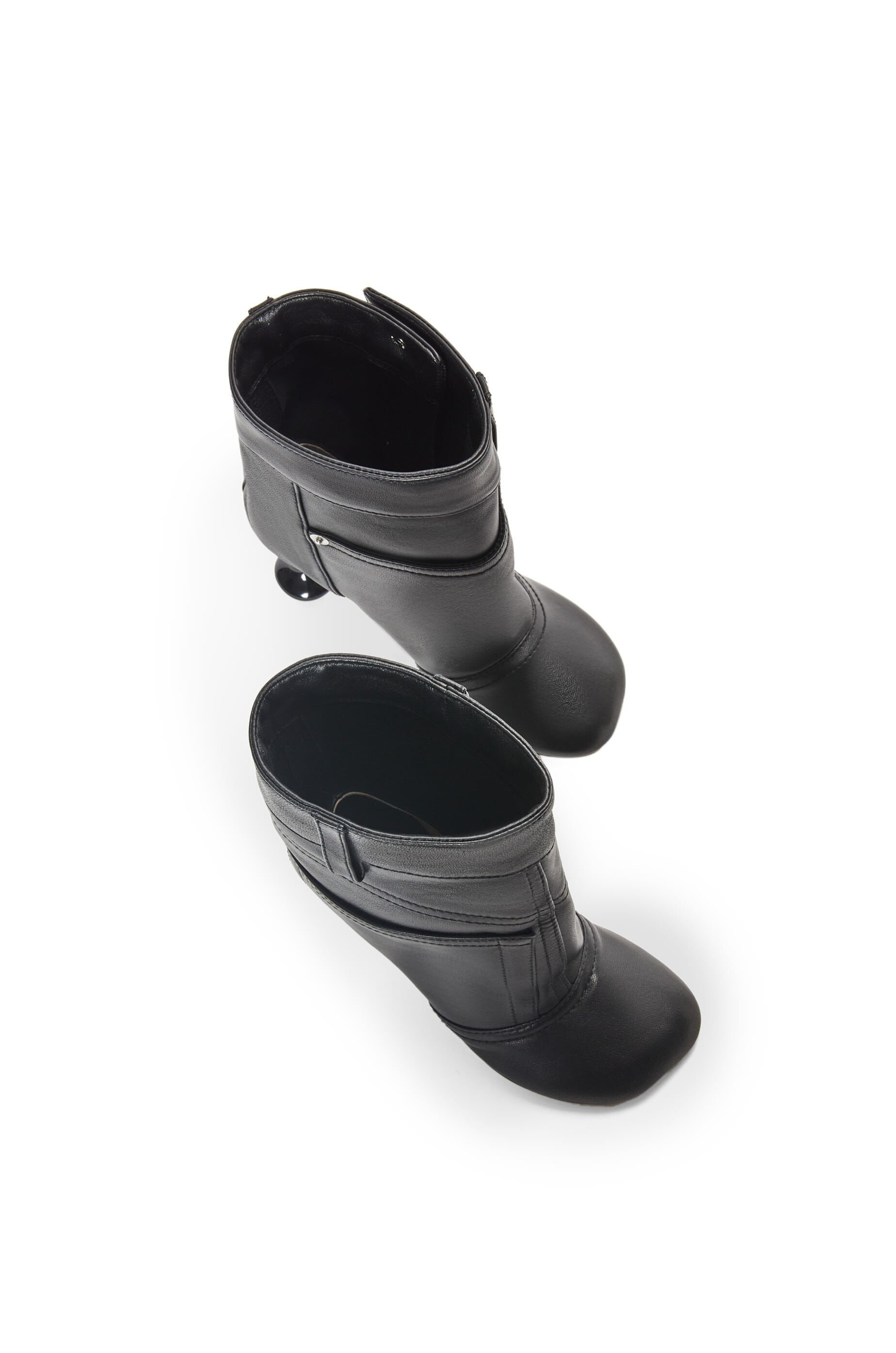 Toy ankle bootie in nappa lambskin - 4