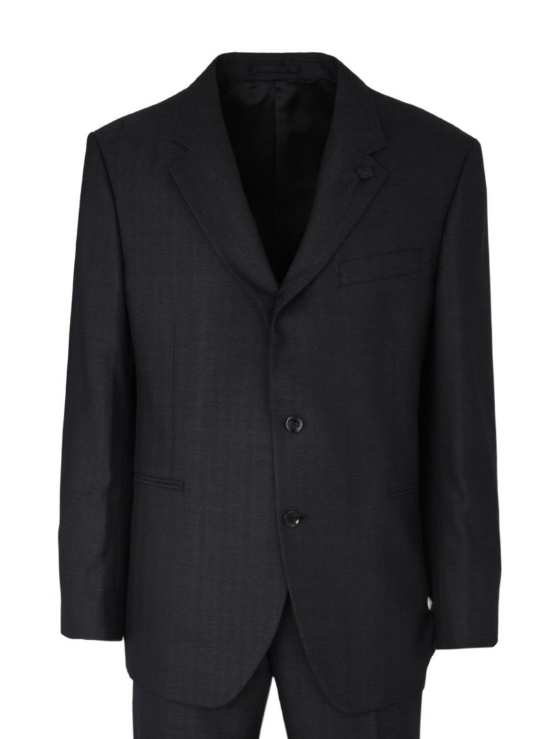 single-breasted suit 3