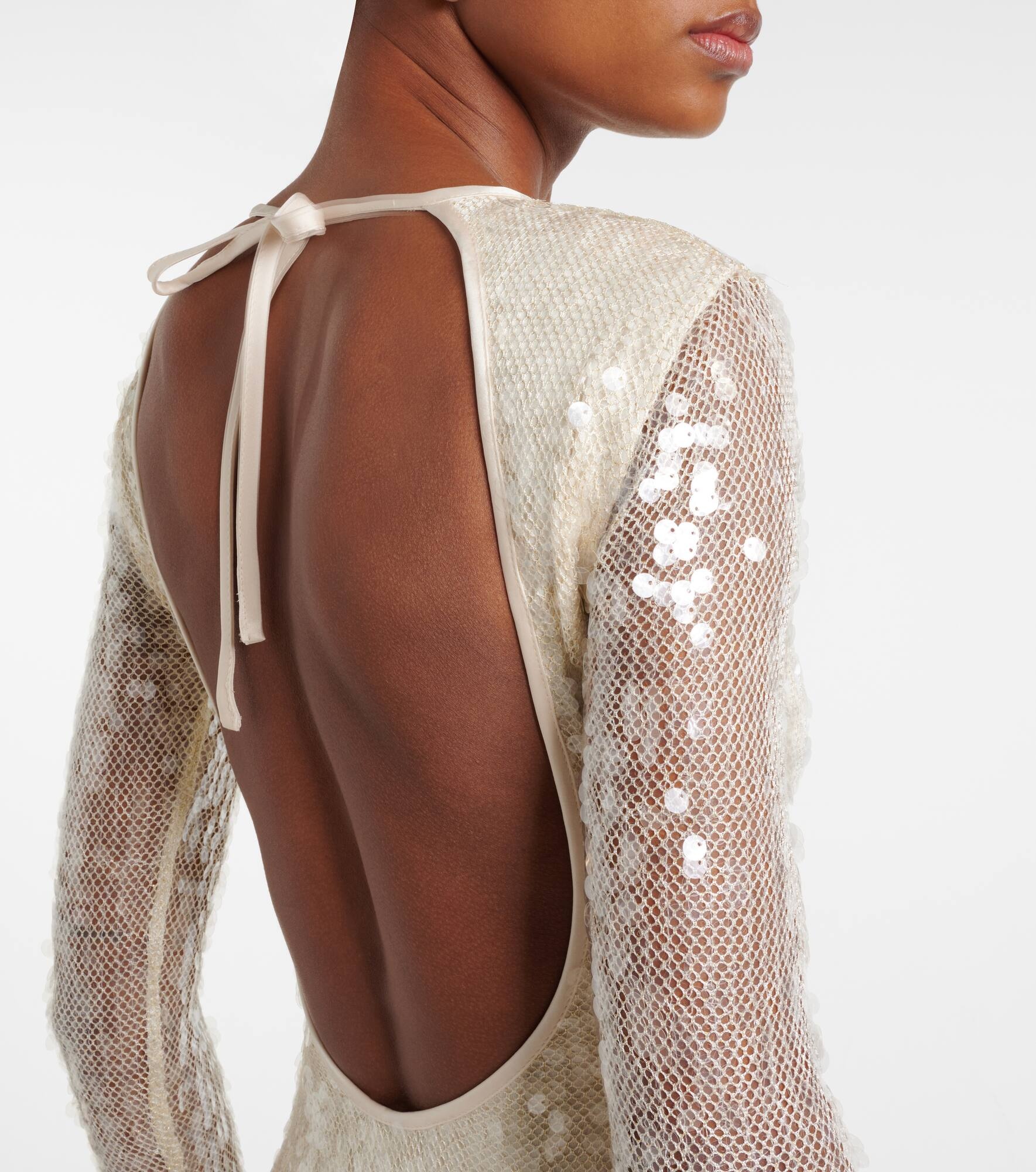 Sequined open-back gown - 5