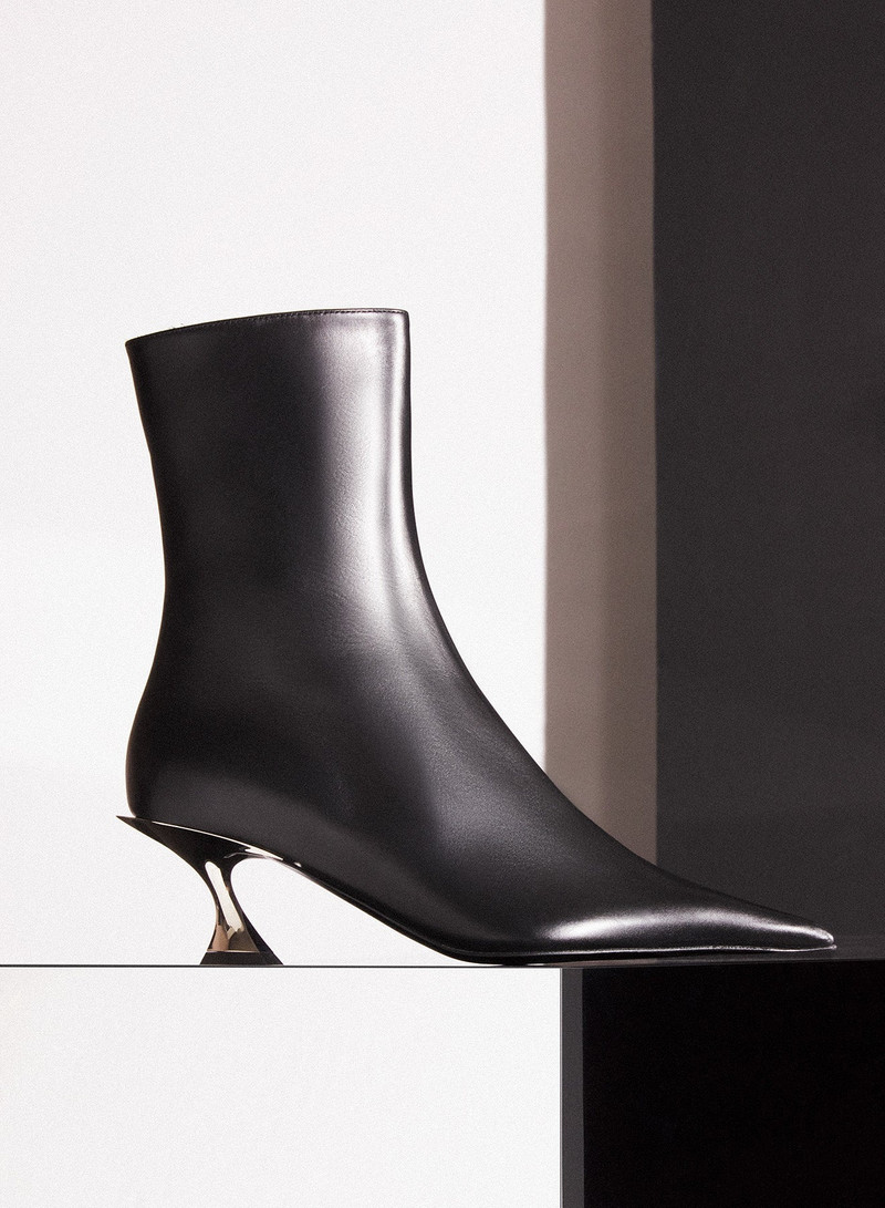 Black leather Fang 55 ankle boots 1