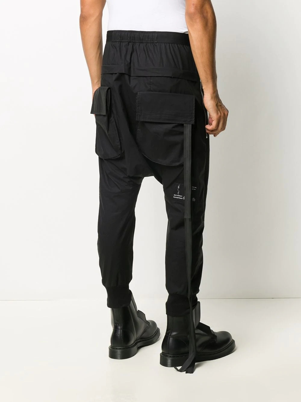 drop-crotch cropped trousers - 4