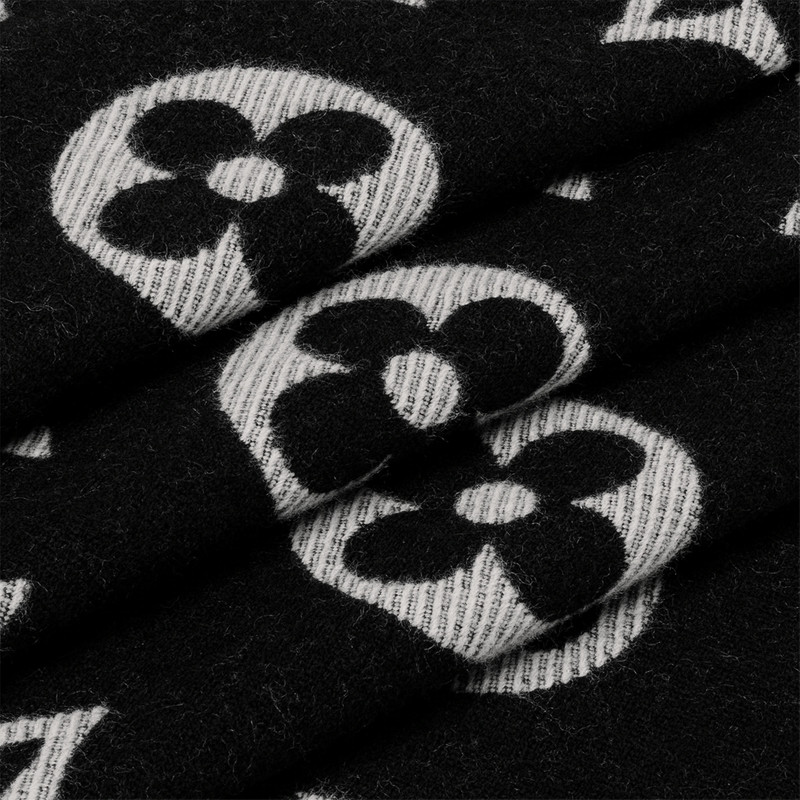 LV Essential 스카프 3