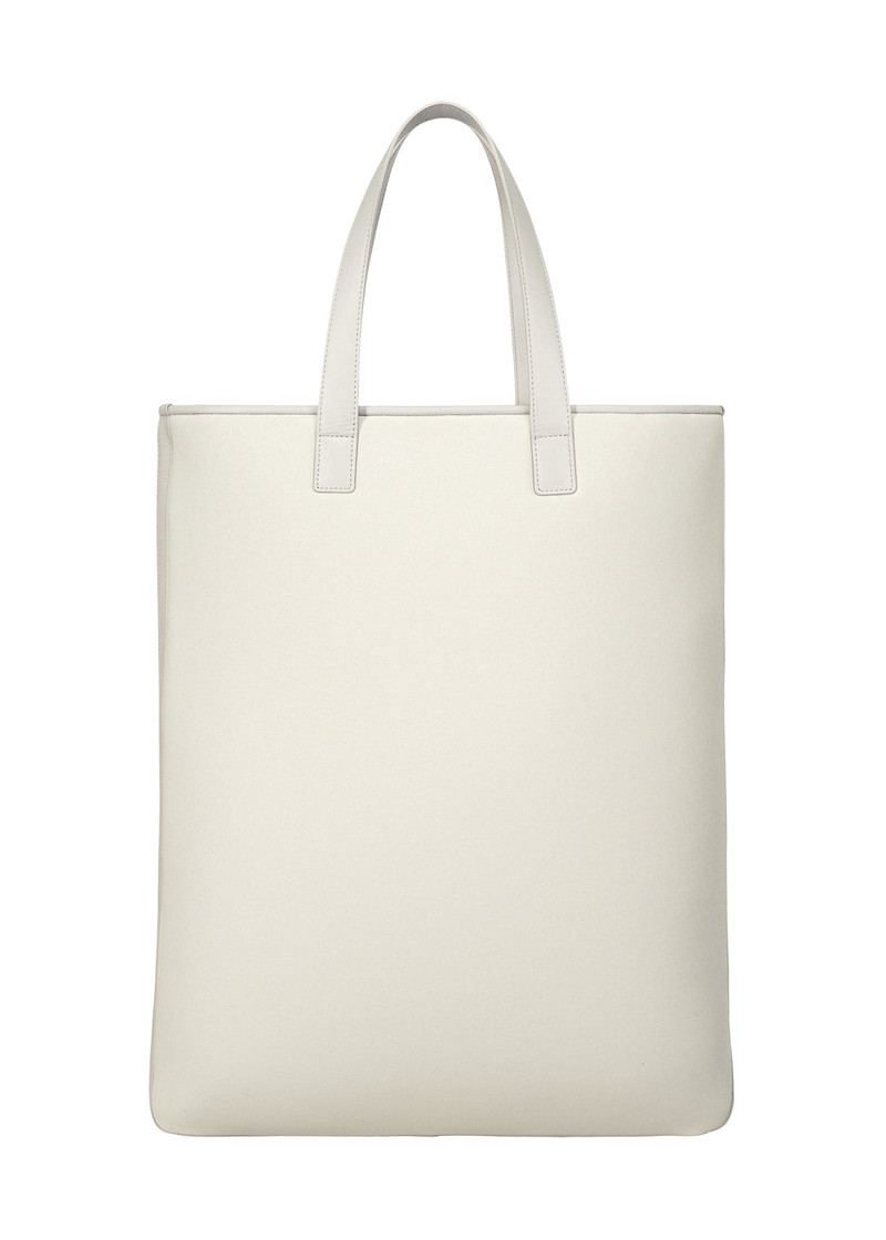 ISSEY MIYAKE MOLD BAG outlook