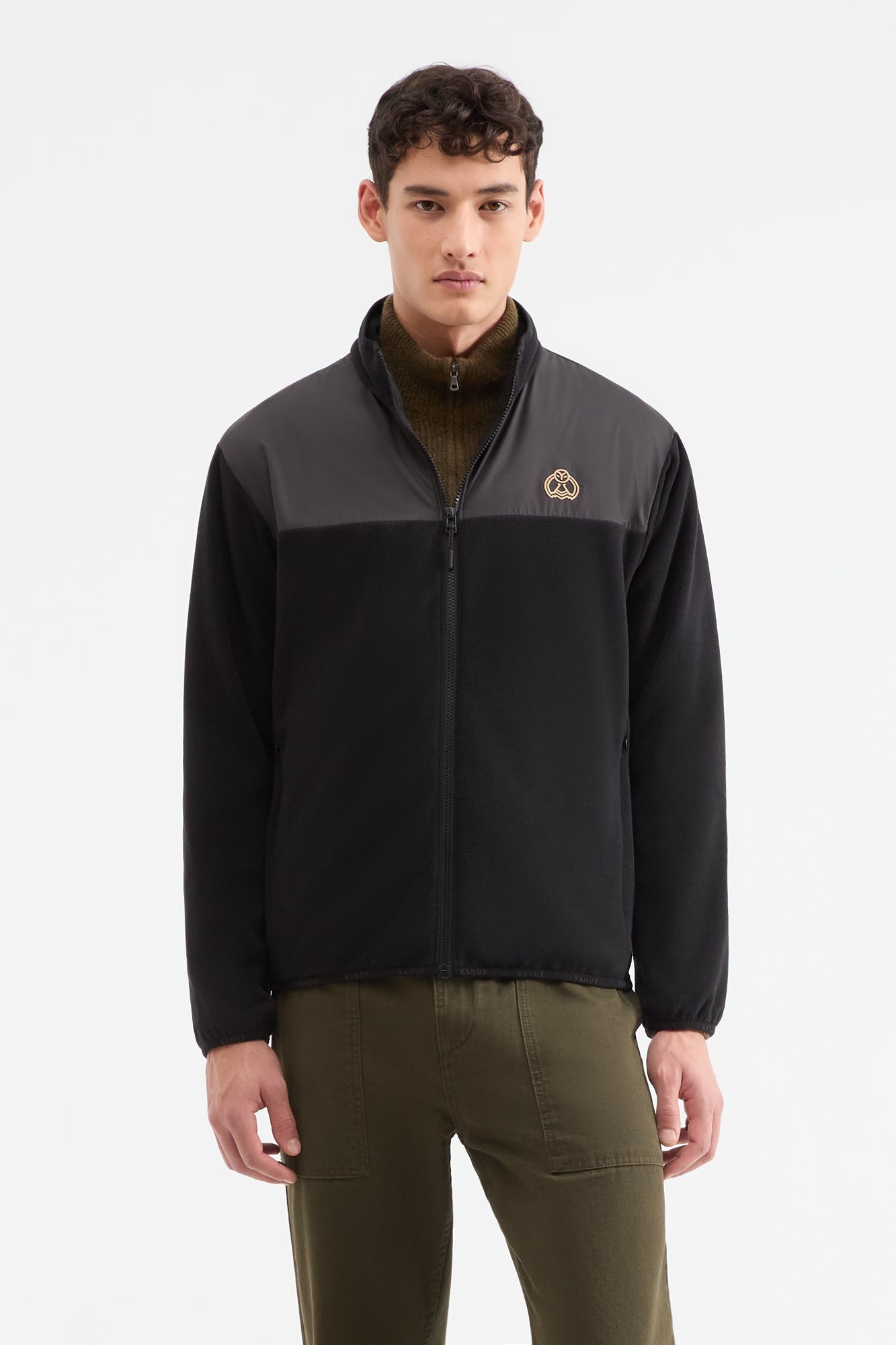 Comox Fleece in Black - 4