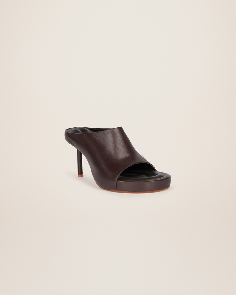 JACQUEMUS Les mules Nuvola outlook
