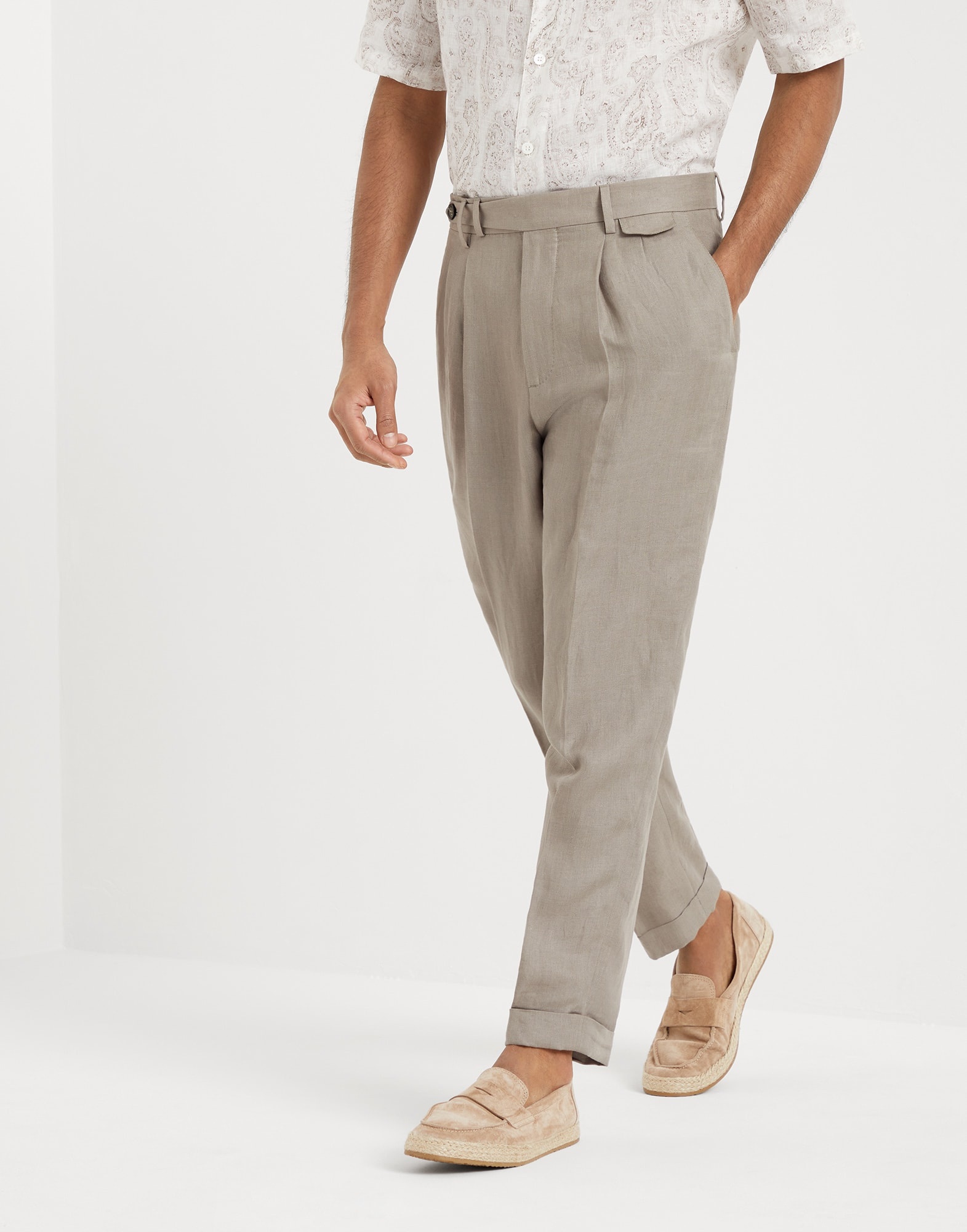 Linen micro chevron leisure fit trousers with double pleats and tabbed waistband - 1