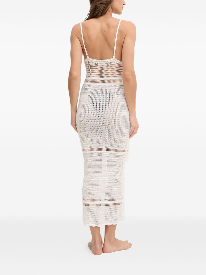 V-neck maxi dress 3