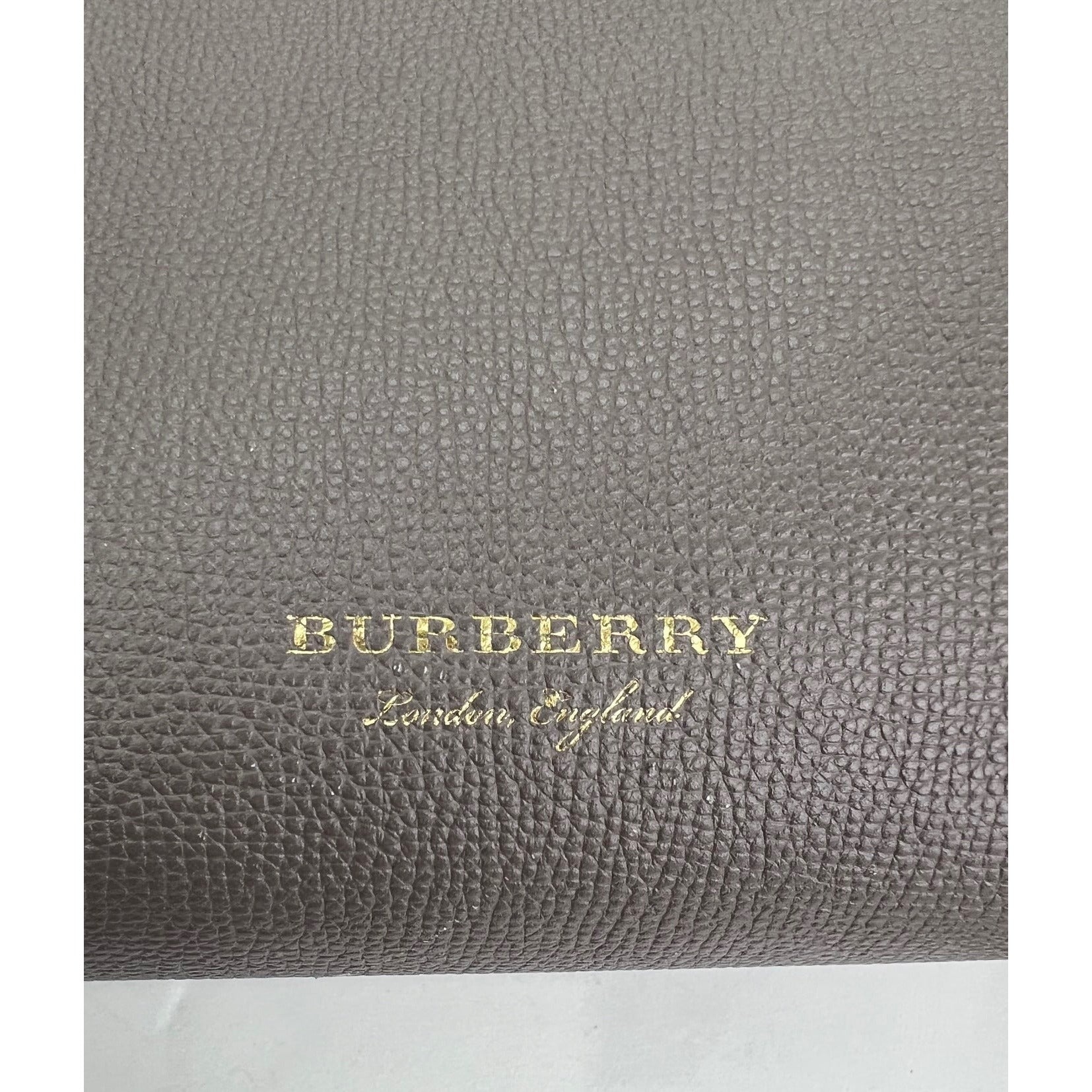 Debsluxurycloset - Burberry Tote Banner House Check Leather Canvas Medium Hand Shoulder Bag preowned - 5