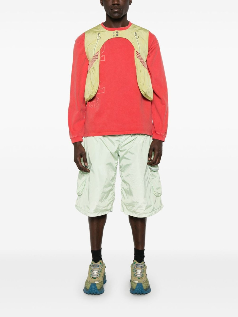 CHARLIE CONSTANTINOU Technical gilet outlook