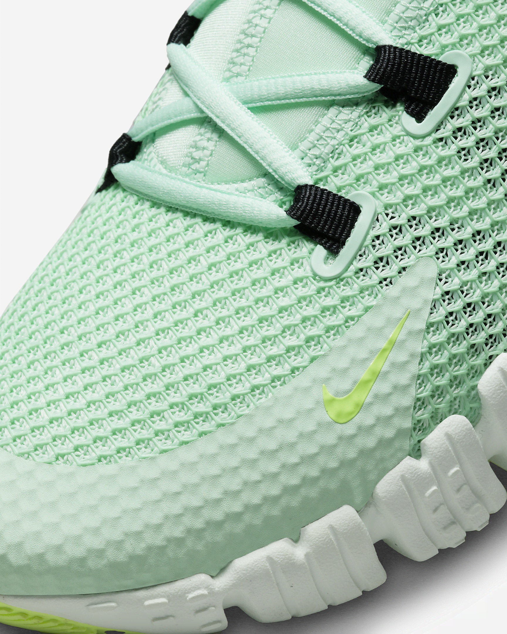 Nike Unisex Free Metcon 4 Workout Shoes - 7