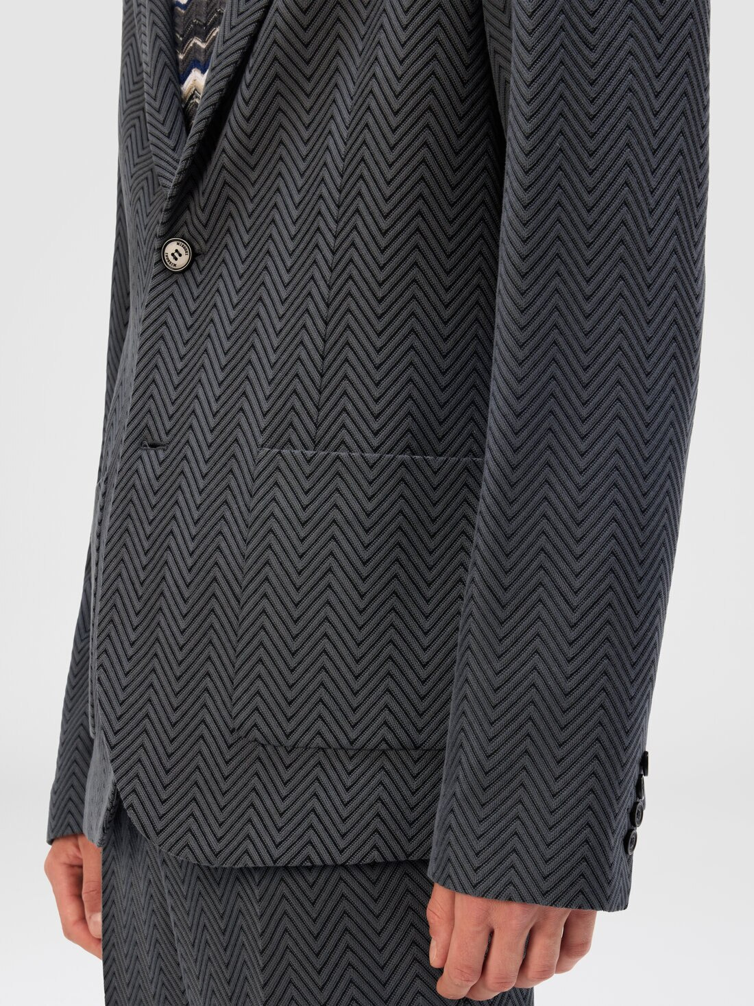 Single-Breasted Jacket with Zigzag Pattern - 5