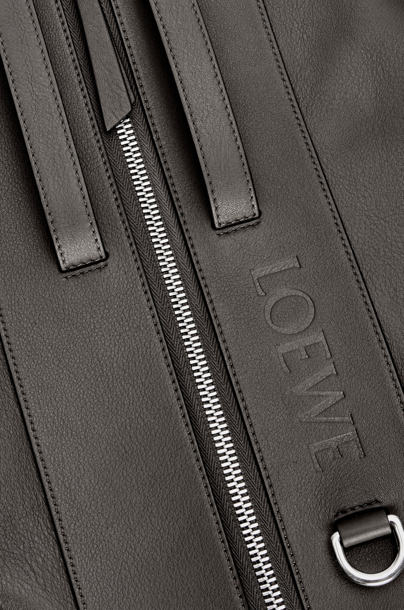 Convertible backpack in classic calfskin 7