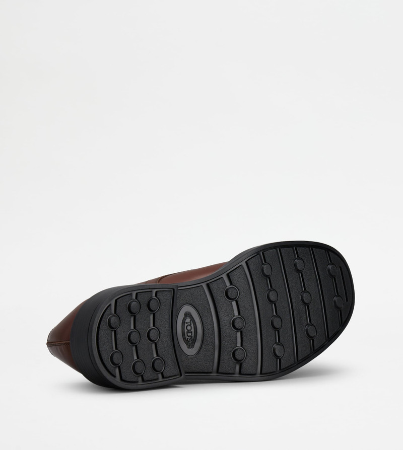 LACE-UPS IN LEATHER - BROWN 4