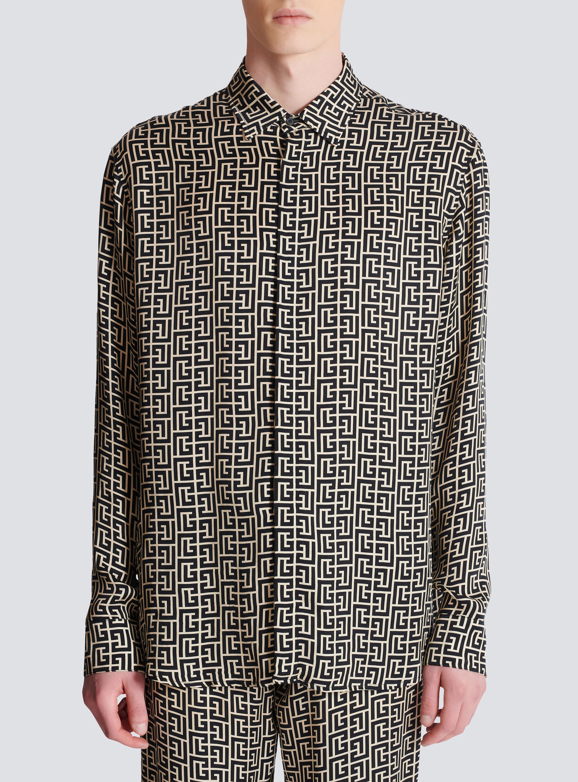 Monogrammed flowing shirt - 5