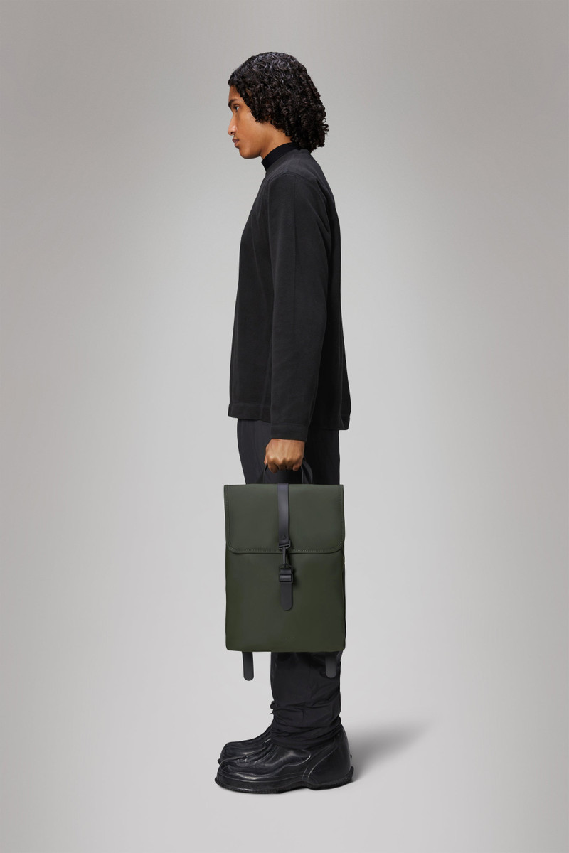 RAINS Rucksack outlook