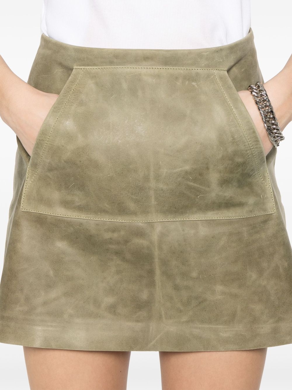 【関税込み】Paloma Wool カーキ Stacks ミニスカート PALOMA WOOL - STACKS GREEN – SOLAR MTP