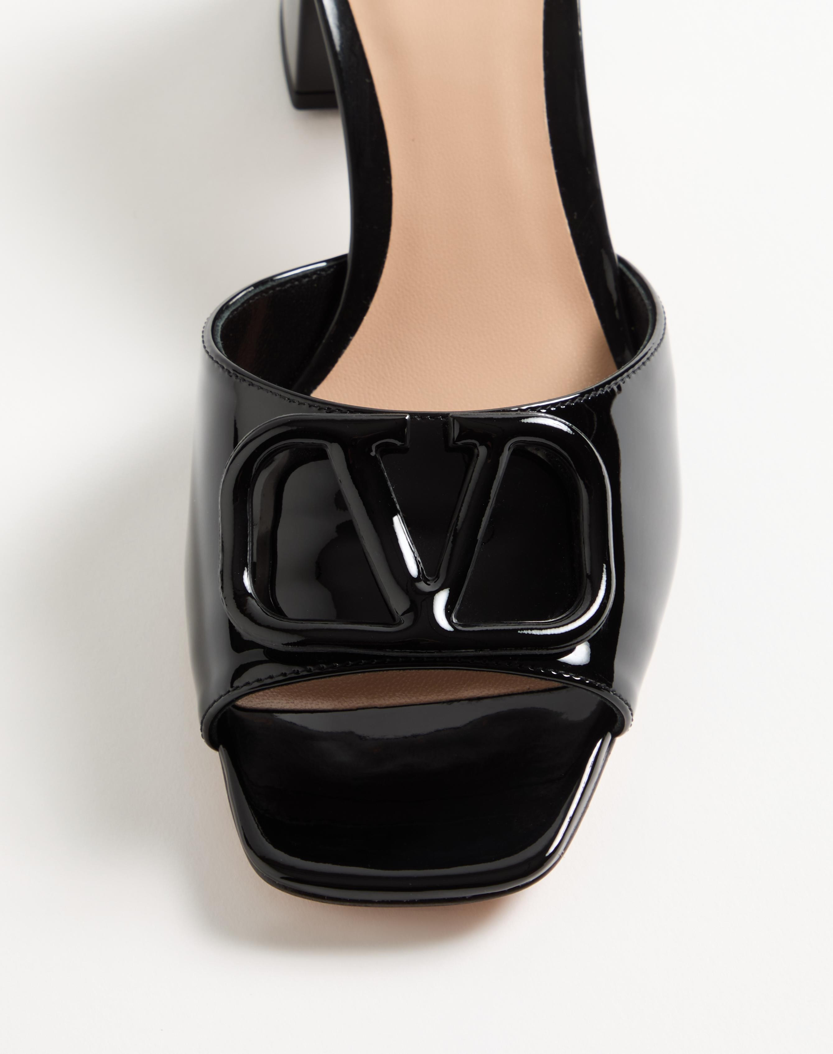 VLOGO SIGNATURE PATENT LEATHER SLIDE SANDAL 60MM - 6