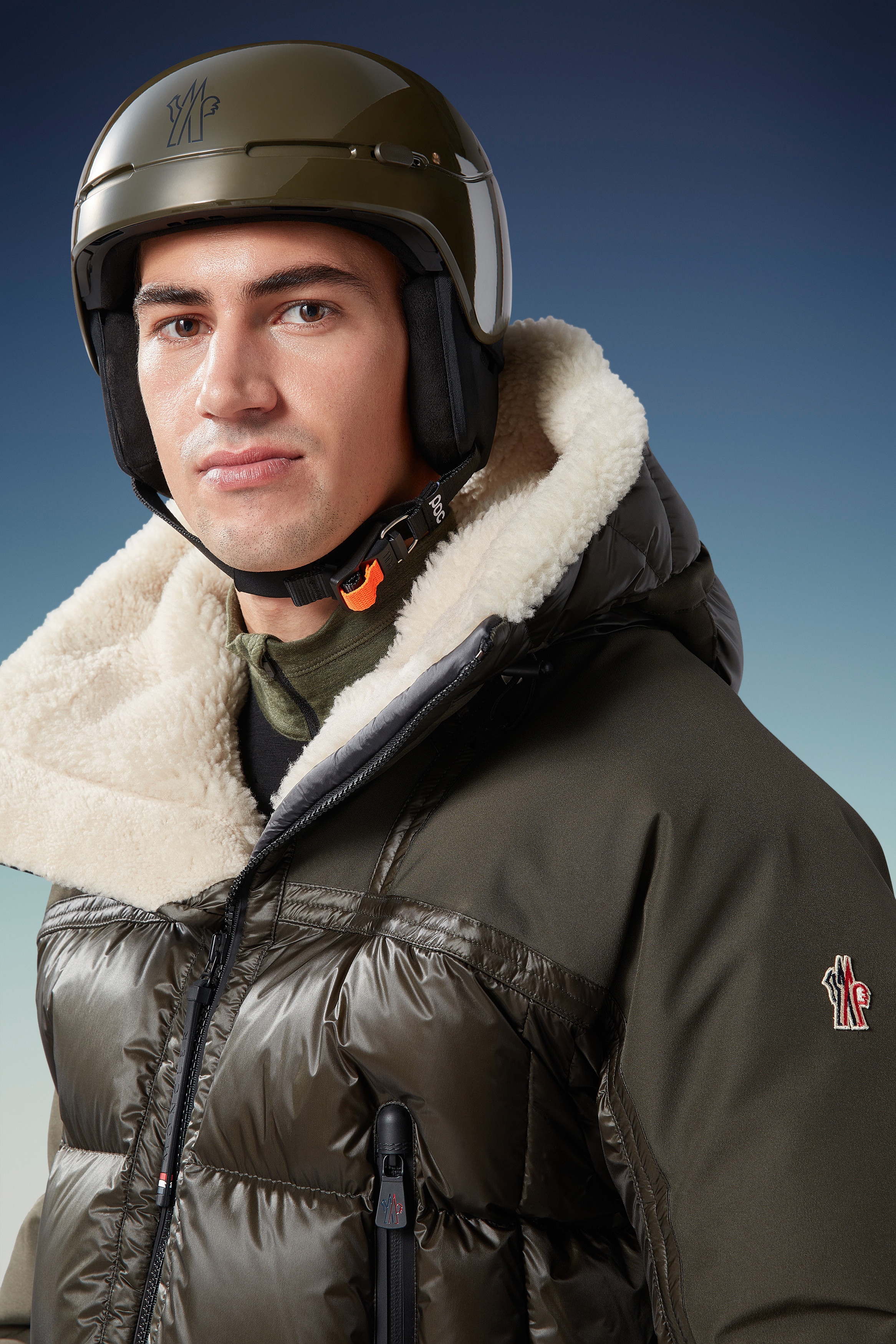 Moncler ski helmet on sale