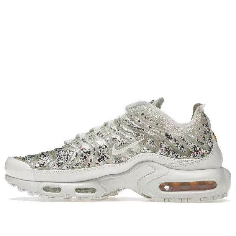 (WMNS) Nike Air Max Plus 'Grey Silver Multi' AR0970-002 - 1