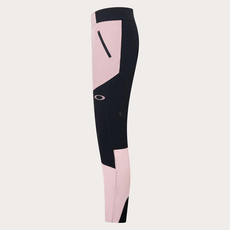 W. Seeker Airline Pant 9