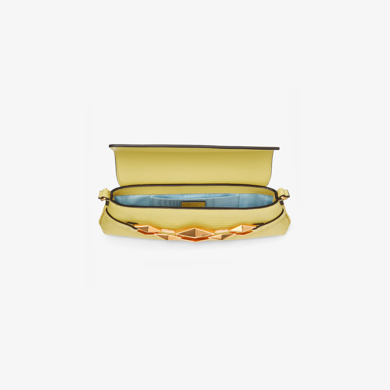 Diamond Shoulder East-West S
Yellow Lizard Print Mini Shoulder Bag 4