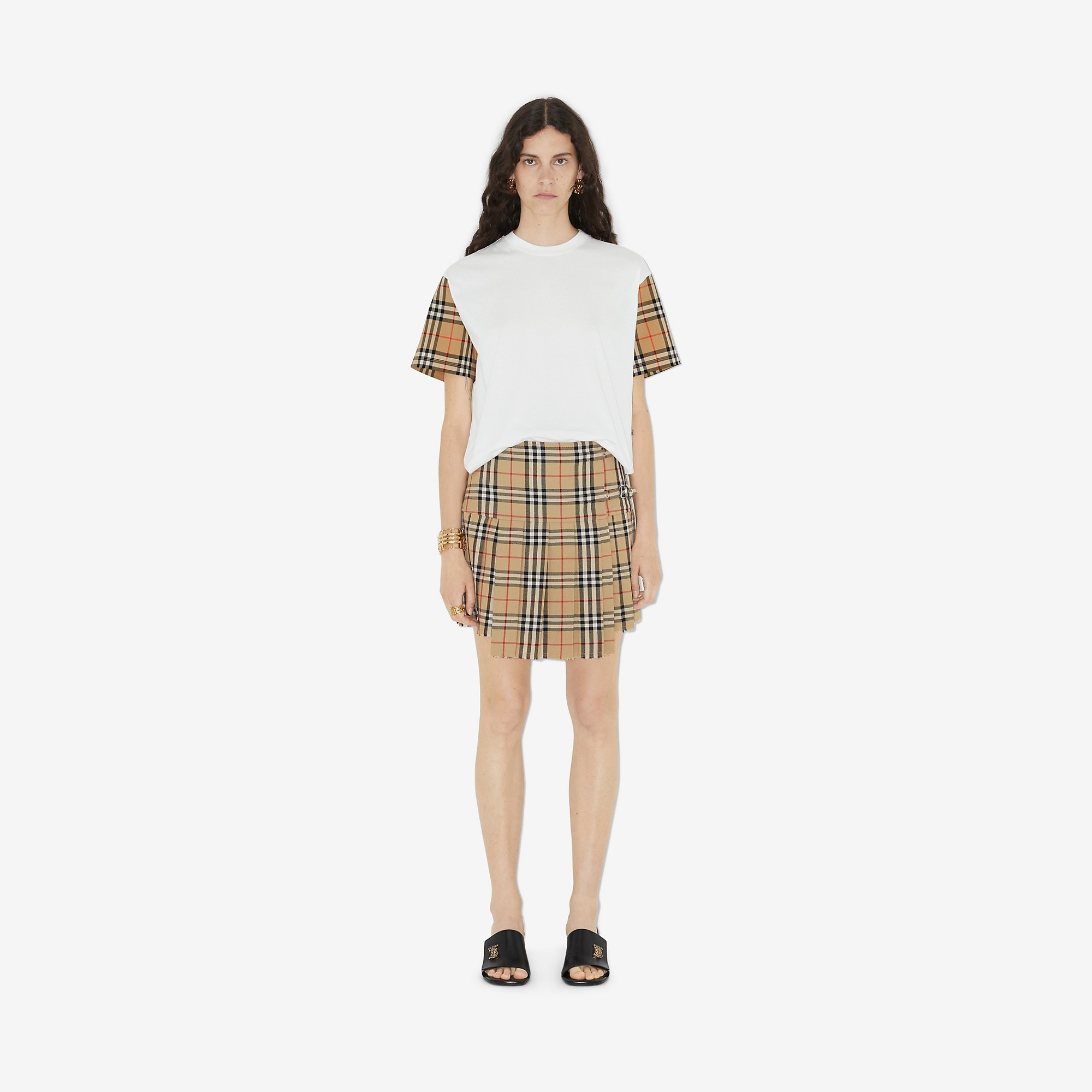 Burberry Vintage Check Sleeve Cotton Oversized T-shirt outlook