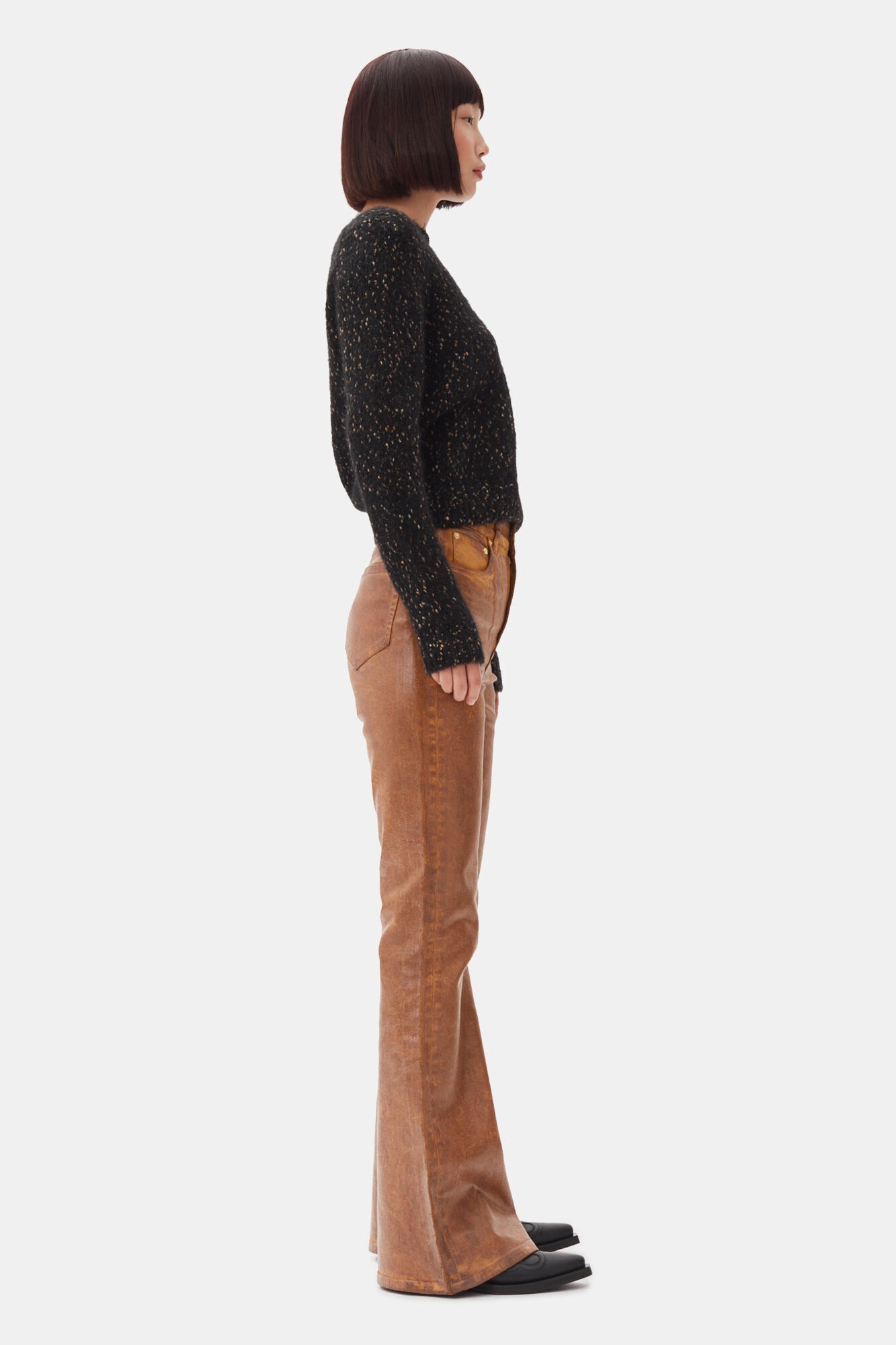 BLACK O-NECK SWEATER - 4