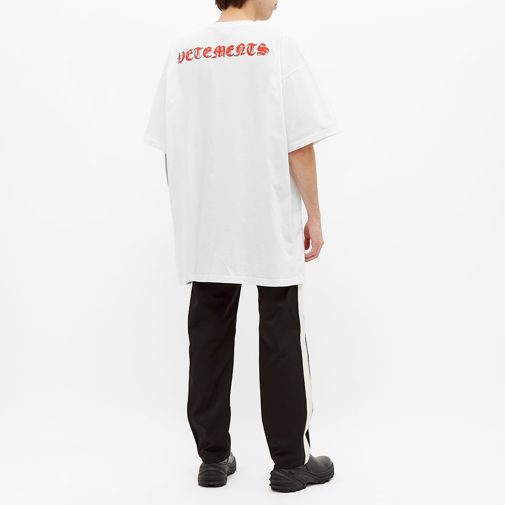 VETEMENTS Oversized Anarchy Gothic Logo Tee - 7