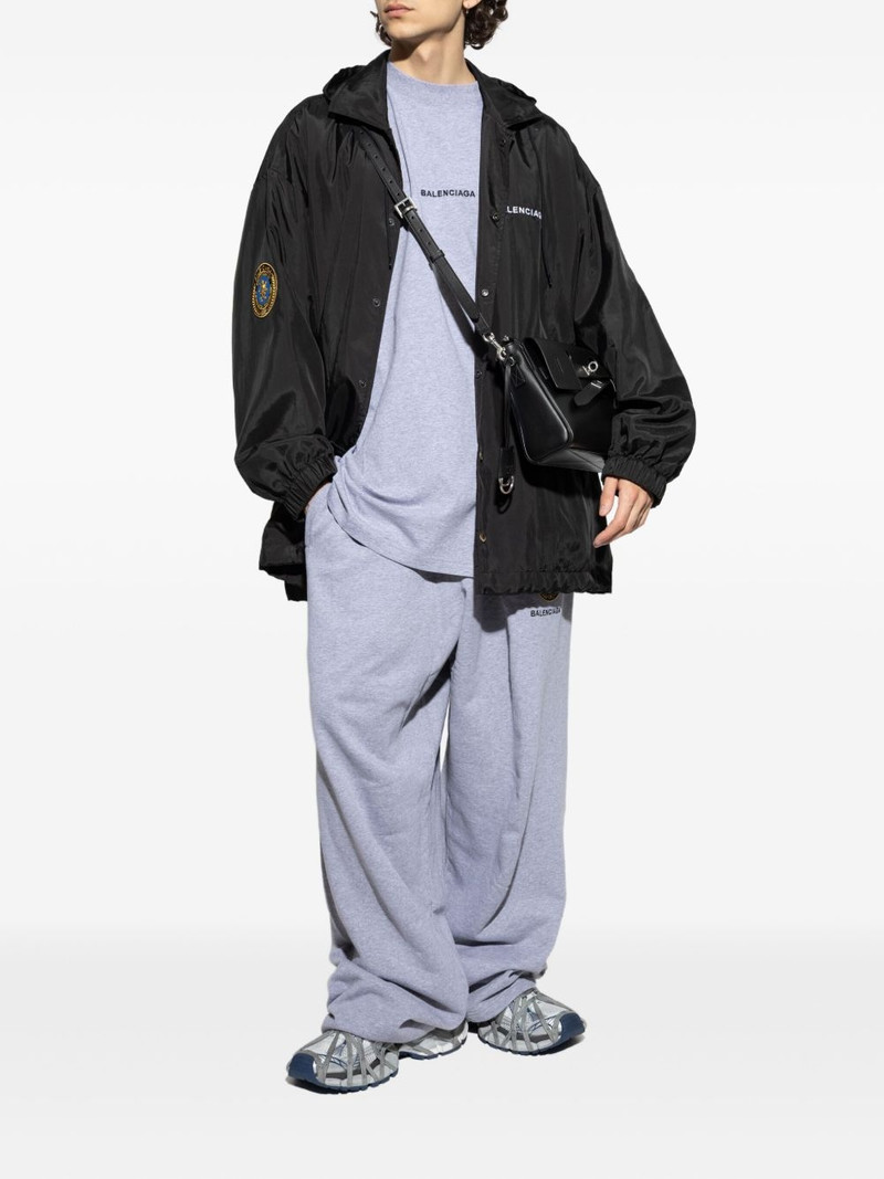 BALENCIAGA logo-patch T-shirt outlook