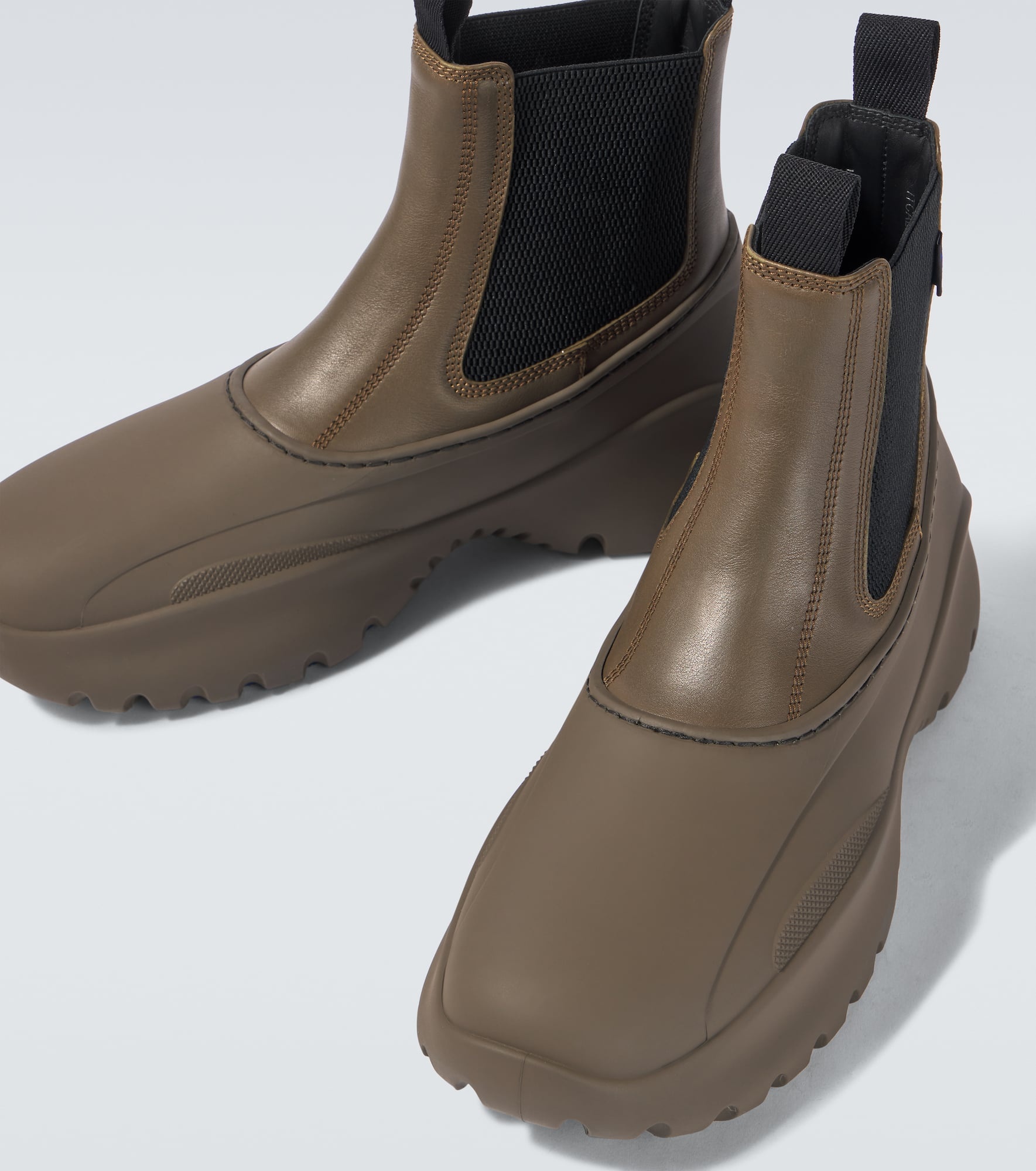 Leather Chelsea boots - 3