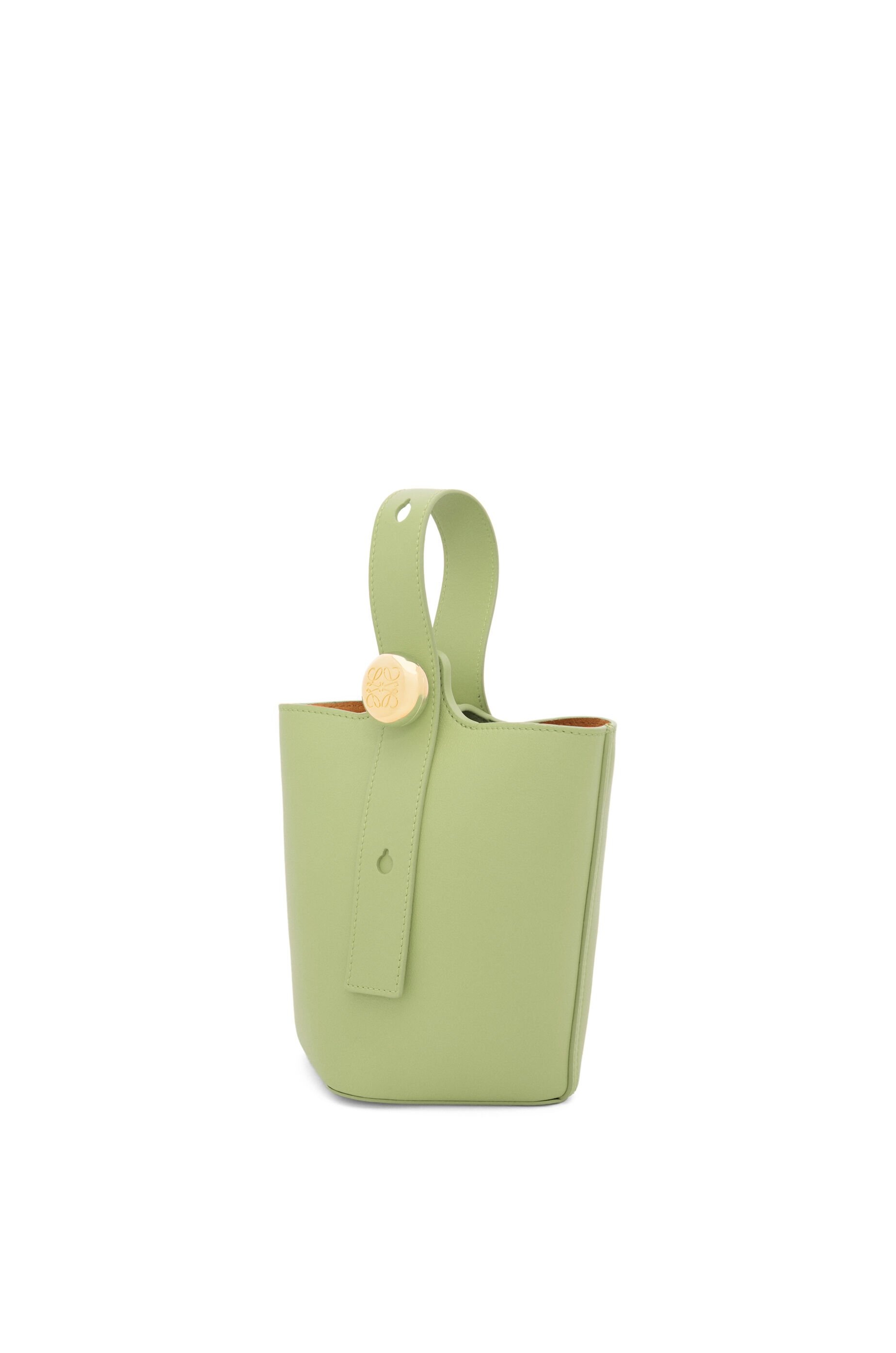 Mini Pebble bucket in mellow calfskin - 4